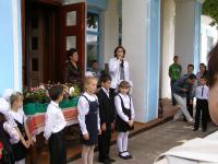 Літературно паломництво в Піски ( Павла Тичини читає засл. артист України Євген Нищук.JPG)